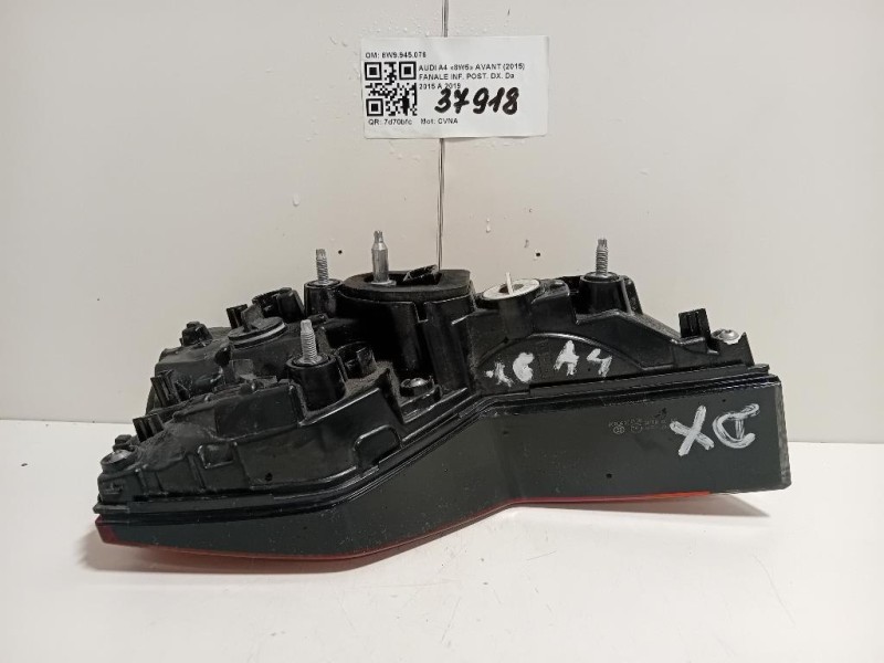 Fanale INF POST DX 8W9945076 Audi A4 8W5 Avant 2015