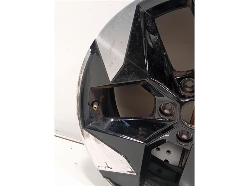 Cerchio Ruota ANT DX 403002401R 7JX18 CH 5-IS35 Renault Captur II 2024