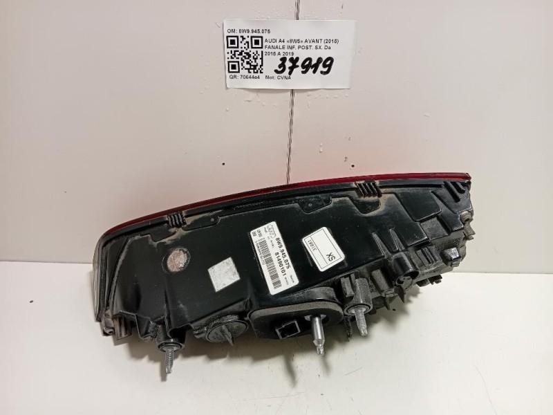 Fanale INF POST SX 8W9945075 Audi A4 8W5 Avant 2015
