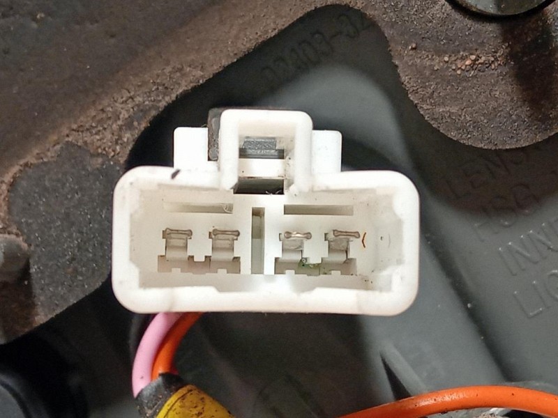 Fanale INF POST SX 92403-3Z001 Hyundai I40 2012