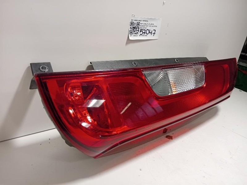 Fanale POST DX 086611964R Fiat Doblò III 2015