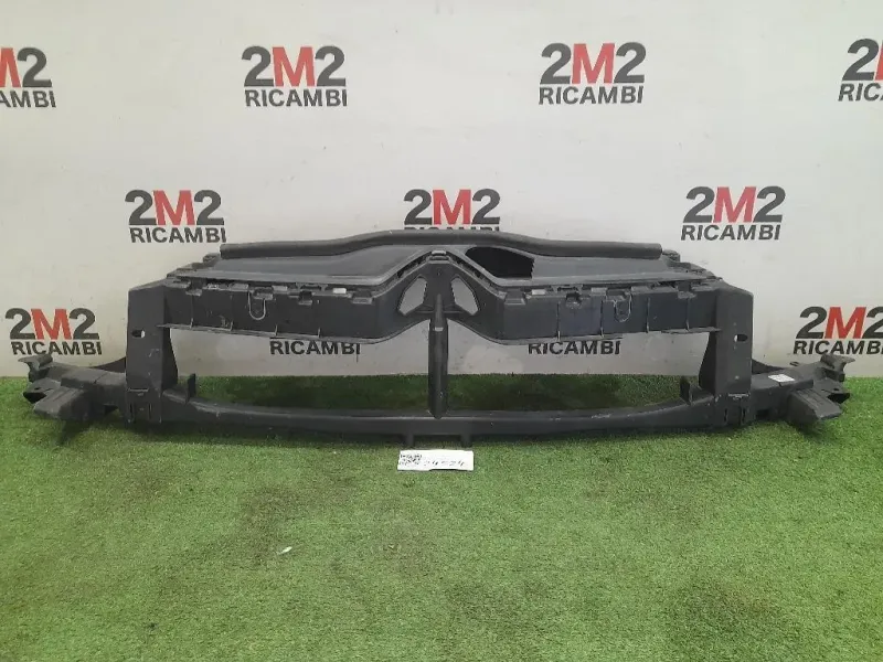 Rinforzo Griglia Radiatore 9673046277 Citroen C4 II 2011