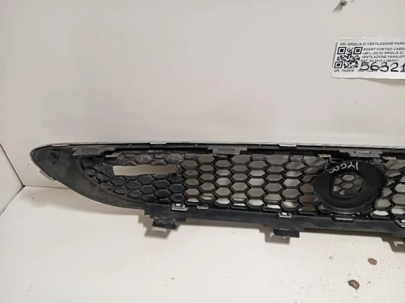 Griglia DI Ventilazione Paraurti ANT GRIGLIA DI VENTILAZIONE PARAURTI ANT Smart Fortwo Cabrio 451 2010