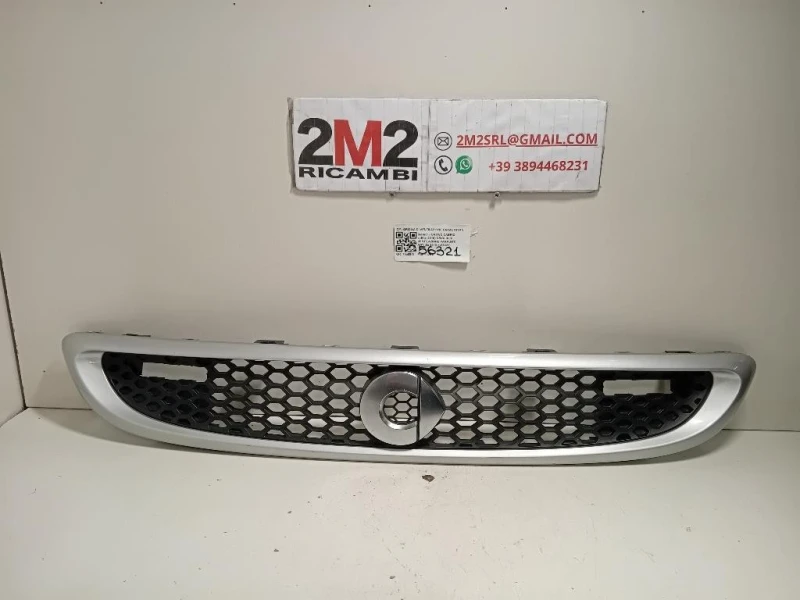 Griglia DI Ventilazione Paraurti ANT GRIGLIA DI VENTILAZIONE PARAURTI ANT Smart Fortwo Cabrio 451 2010