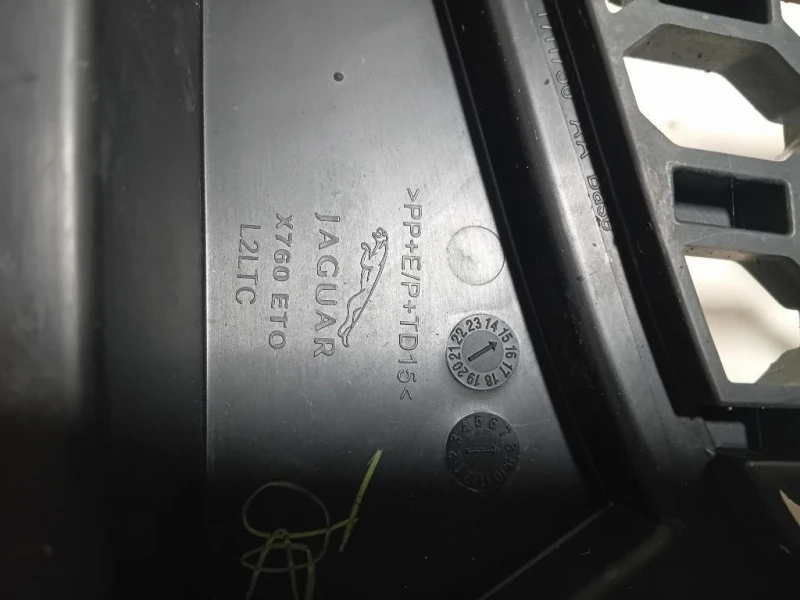 Griglia DI Ventilazione Paraurti INF ANT GX7M17H750 Jaguar XE 2015