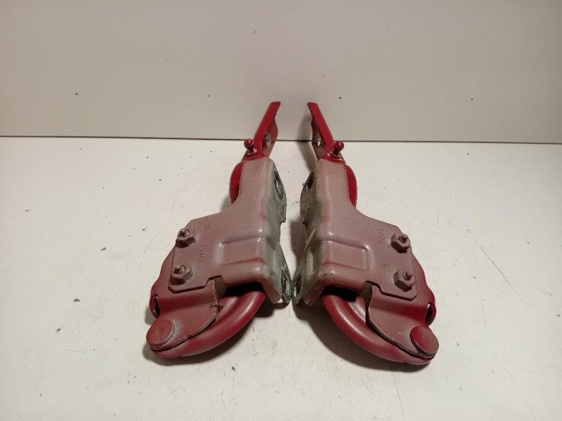 KIT Cerniere Cofano ANT KIT CERNIERE COFANO ANT Alfa Romeo Giulietta 2010