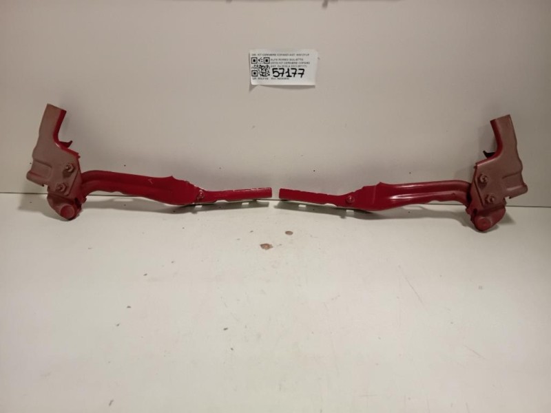 KIT Cerniere Cofano ANT KIT CERNIERE COFANO ANT Alfa Romeo Giulietta 2010