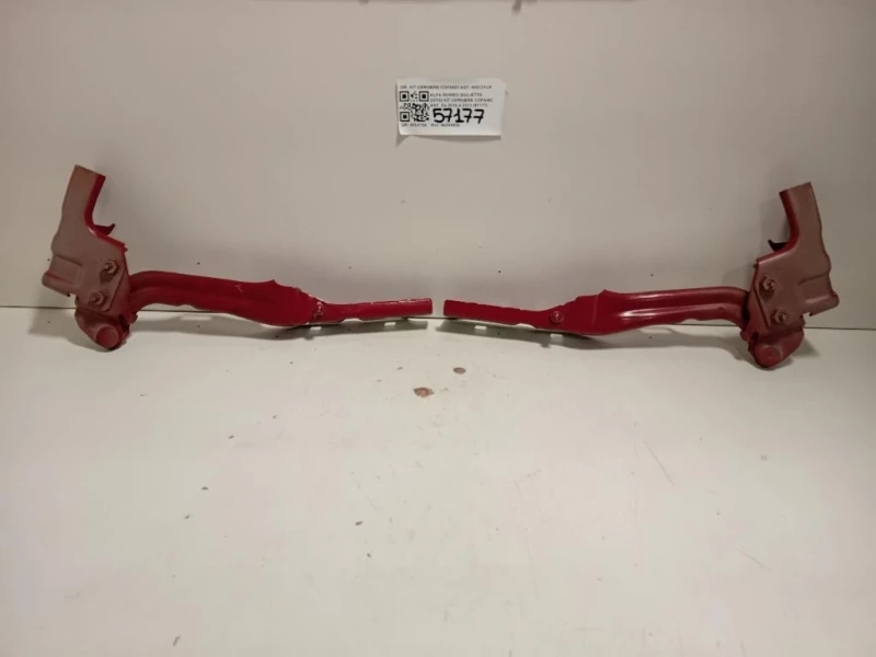 KIT Cerniere Cofano ANT KIT CERNIERE COFANO ANT Alfa Romeo Giulietta 2010