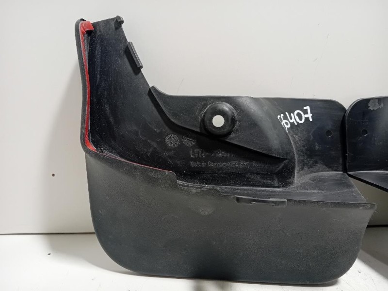 KIT Paraspruzzi Parafango ANT L1TJ-28371-BAL1TJ-28370-BA Ford PUMA II 2019