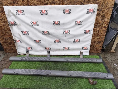 KIT Pedana Battitacco KIT PEDANA BATTITACCO Nissan Navara 2010