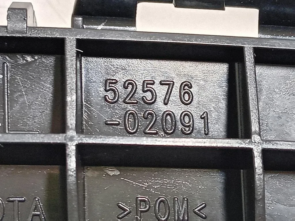 Rinforzo Paraurti POST 52576-02090 Toyota Auris I 2010