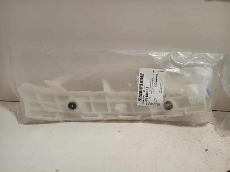KIT Staffe Sostegno Paraurti POST 96686882 Chevrolet Spark 2010