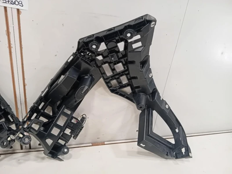 KIT Staffe Sostegno Paraurti POST 95B80725395B807454 Porsche Macan I 2014