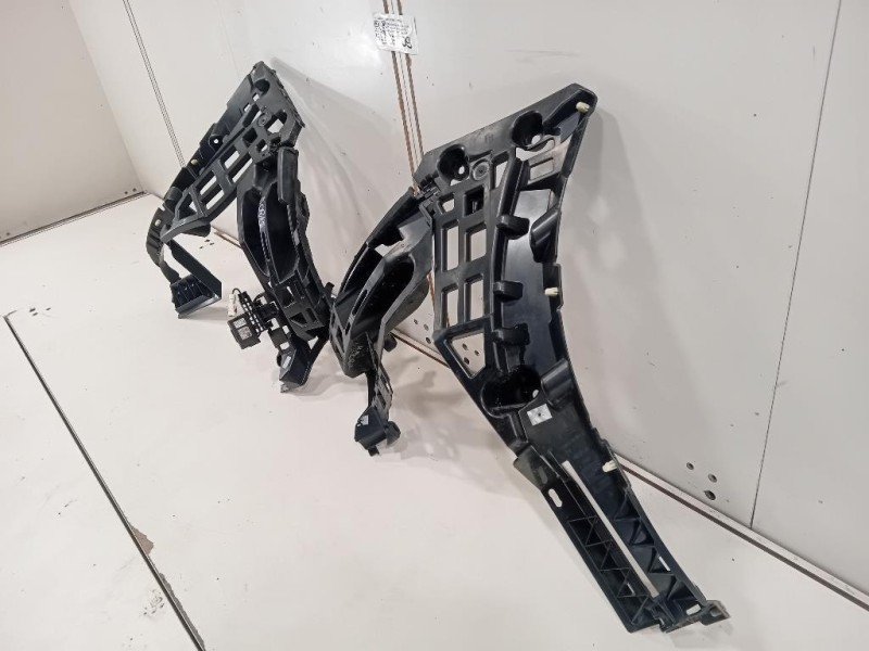 KIT Staffe Sostegno Paraurti POST 95B80725395B807454 Porsche Macan I 2014