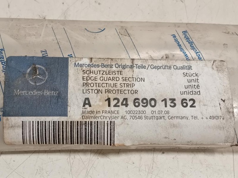 Modanatura Adesiva Porta POST SX A1246901362 Mercedes Serie W124 1985