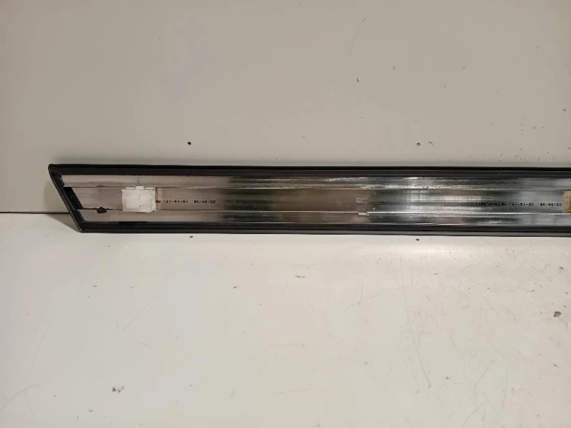 Modanatura Adesiva Porta POST SX A1246901362 Mercedes Serie W124 1985