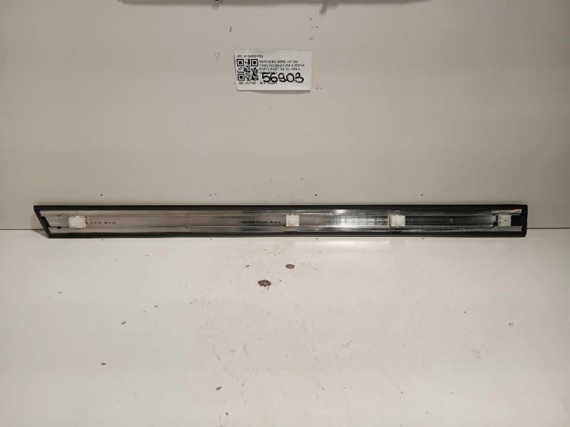 Modanatura Adesiva Porta POST SX A1246901362 Mercedes Serie W124 1985
