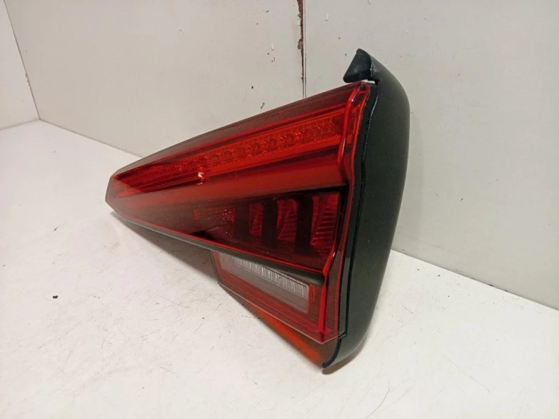 Fanale INT POST DX 8W5945094 B Audi A4 8W5 Avant 2015