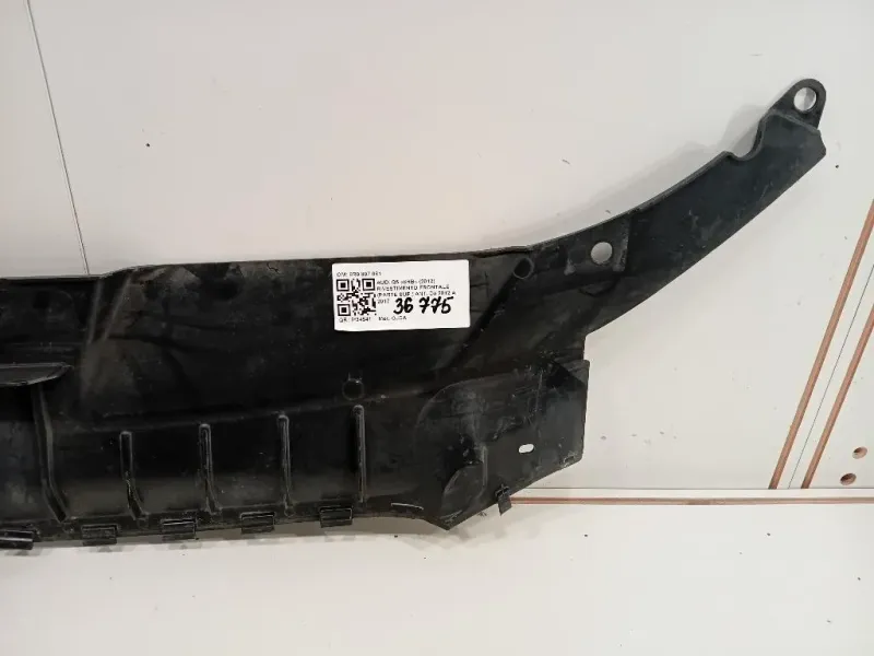 Rivestimento Frontale Parte SUP ANT 8R0 807 081 Audi Q5 8RB 2012