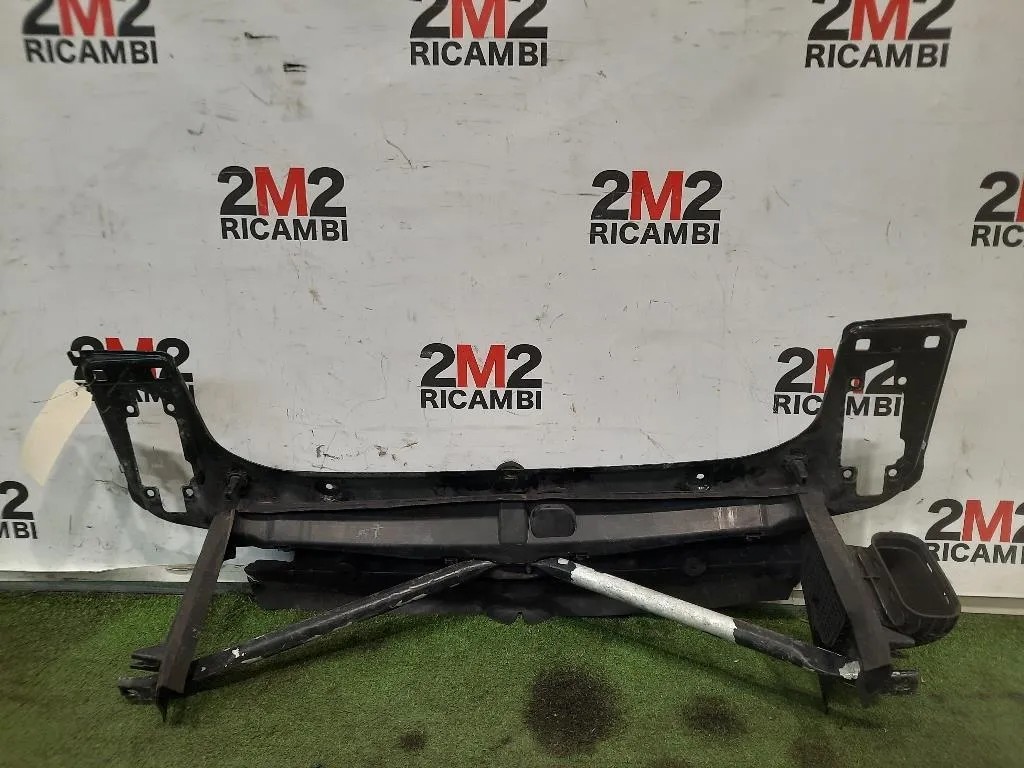 Rivestimento Frontale Parte SUP ANT  Bmw Serie 1 F20 Berlina 2012