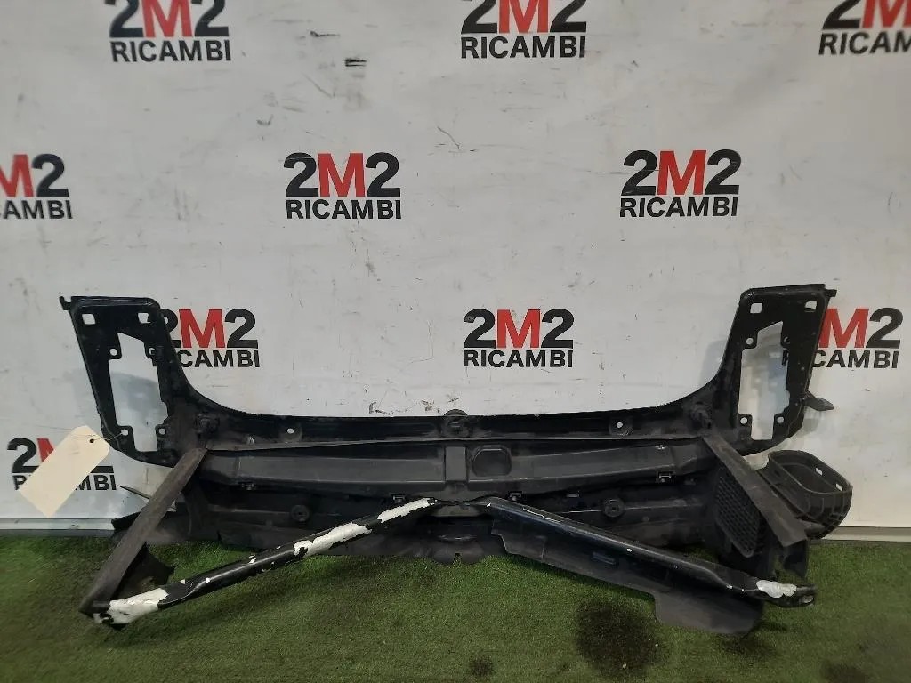 Rivestimento Frontale Parte SUP ANT  Bmw Serie 1 F20 Berlina 2012