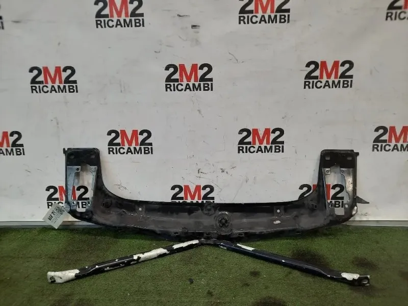 Rivestimento Frontale Parte SUP ANT Bmw Serie 1 F20 Berlina 2012