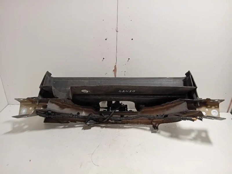 Rivestimento Frontale Parte SUP ANT RIVESTIMENTO FRONTALE PARTE SUP ANT Chevrolet Orlando 2011