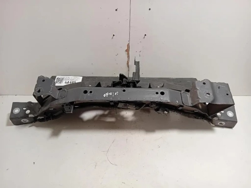 Rivestimento Frontale Parte SUP ANT RIVESTIMENTO FRONTALE PARTE SUP ANT Chevrolet Orlando 2011