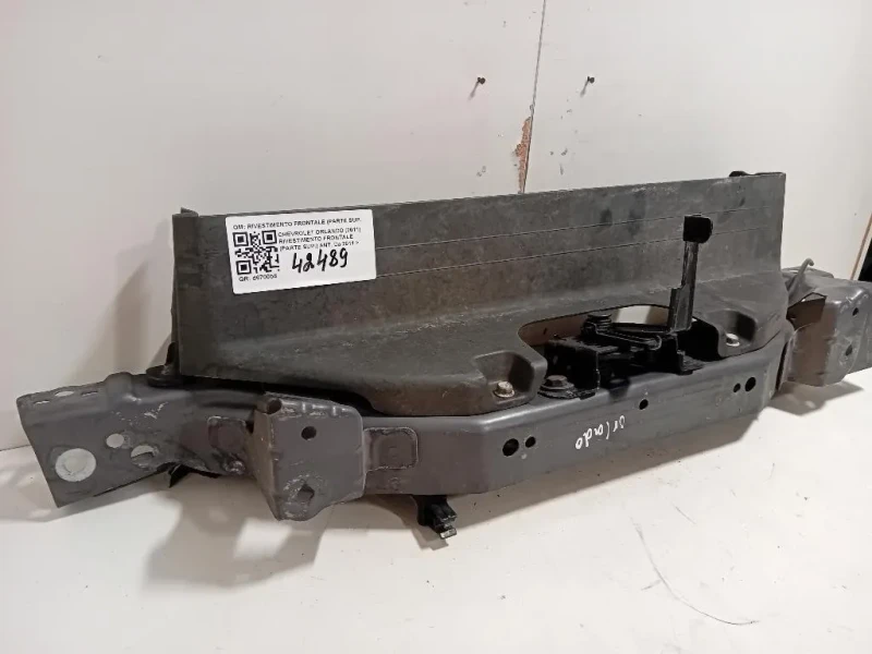 Rivestimento Frontale Parte SUP ANT RIVESTIMENTO FRONTALE PARTE SUP ANT Chevrolet Orlando 2011