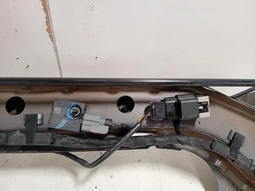 Rivestimento Frontale Parte SUP ANT RIVESTIMENTO FRONTALE PARTE SUP ANT Chevrolet Orlando 2011