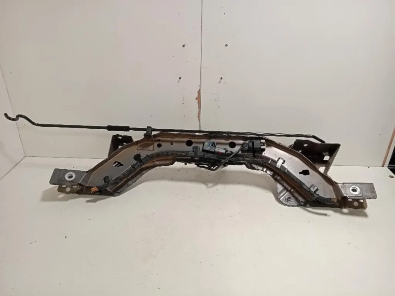 Rivestimento Frontale Parte SUP ANT RIVESTIMENTO FRONTALE PARTE SUP ANT Chevrolet Orlando 2011