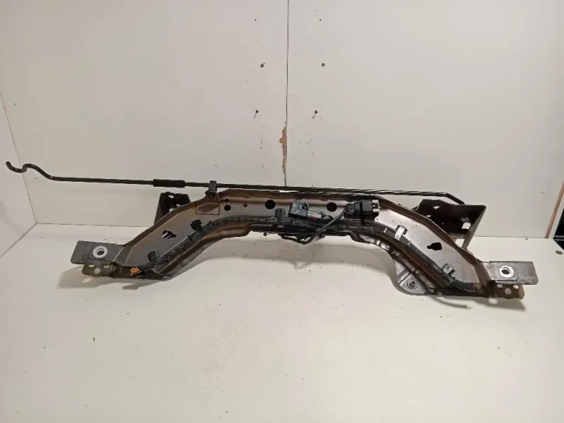 Rivestimento Frontale Parte SUP ANT RIVESTIMENTO FRONTALE PARTE SUP ANT Chevrolet Orlando 2011