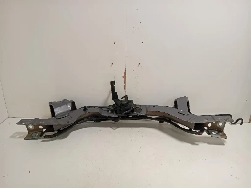 Rivestimento Frontale Parte SUP ANT RIVESTIMENTO FRONTALE PARTE SUP ANT Chevrolet Orlando 2011