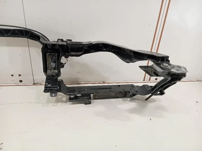 Rivestimento Frontale Parte SUP ANT RIVESTIMENTO FRONTALE PARTE SUP ANT Jaguar XE 2015