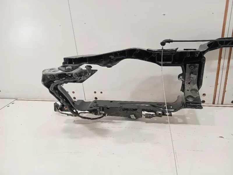 Rivestimento Frontale Parte SUP ANT RIVESTIMENTO FRONTALE PARTE SUP ANT Jaguar XE 2015