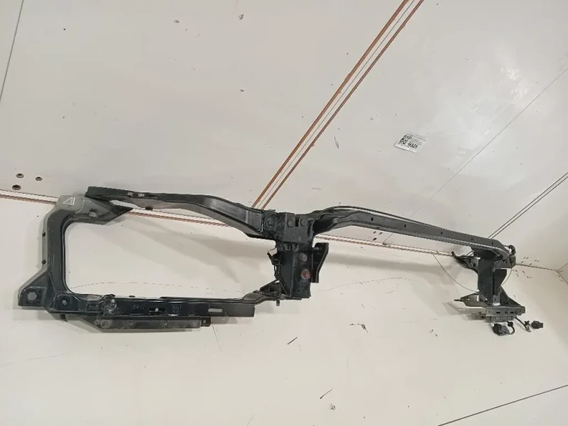 Rivestimento Frontale Parte SUP ANT RIVESTIMENTO FRONTALE PARTE SUP ANT Jaguar XE 2015