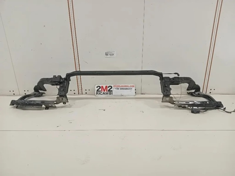 Rivestimento Frontale Parte SUP ANT RIVESTIMENTO FRONTALE PARTE SUP ANT Jaguar XE 2015