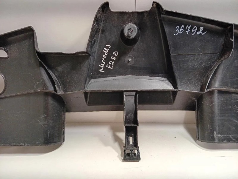 Rivestimento Frontale Parte SUP ANT A2075000155 Mercedes Classe E C207 Coupé 2010