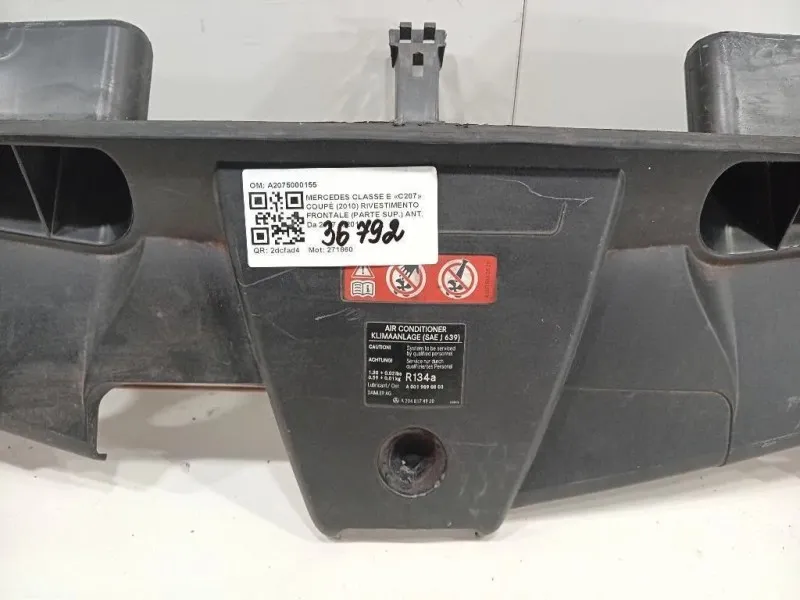 Rivestimento Frontale Parte SUP ANT A2075000155 Mercedes Classe E C207 Coupé 2010