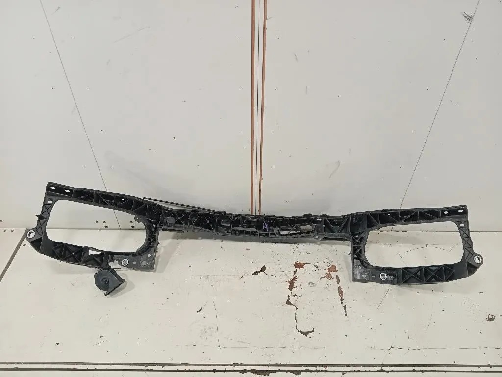 Rivestimento Frontale Parte SUP ANT  Opel Corsa D 2011