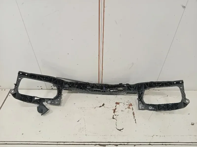 Rivestimento Frontale Parte SUP ANT Opel Corsa D 2011