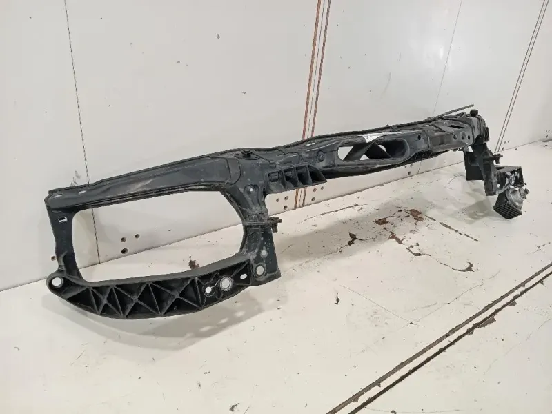 Rivestimento Frontale Parte SUP ANT Opel Corsa D 2011