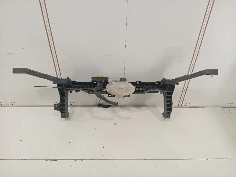 Rivestimento Frontale Parte SUP ANT RIVESTIMENTO FRONTALE PARTE SUP ANT Opel Vivaro A 2007