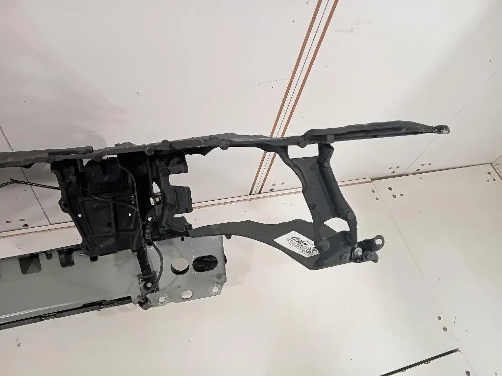 Rivestimento Frontale Parte SUP ANT 31283053 Volvo V60 I 2010