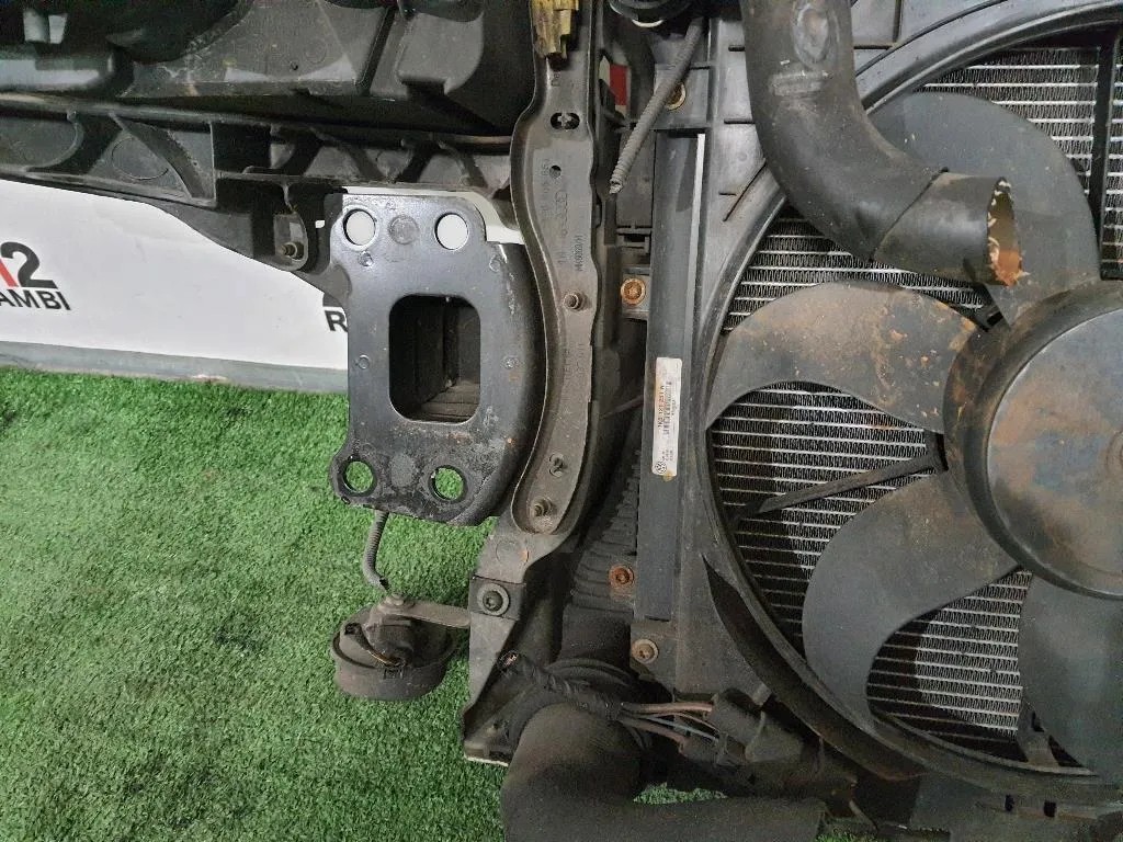 Rivestimento Frontale ANT  Audi A3 8P1 2004