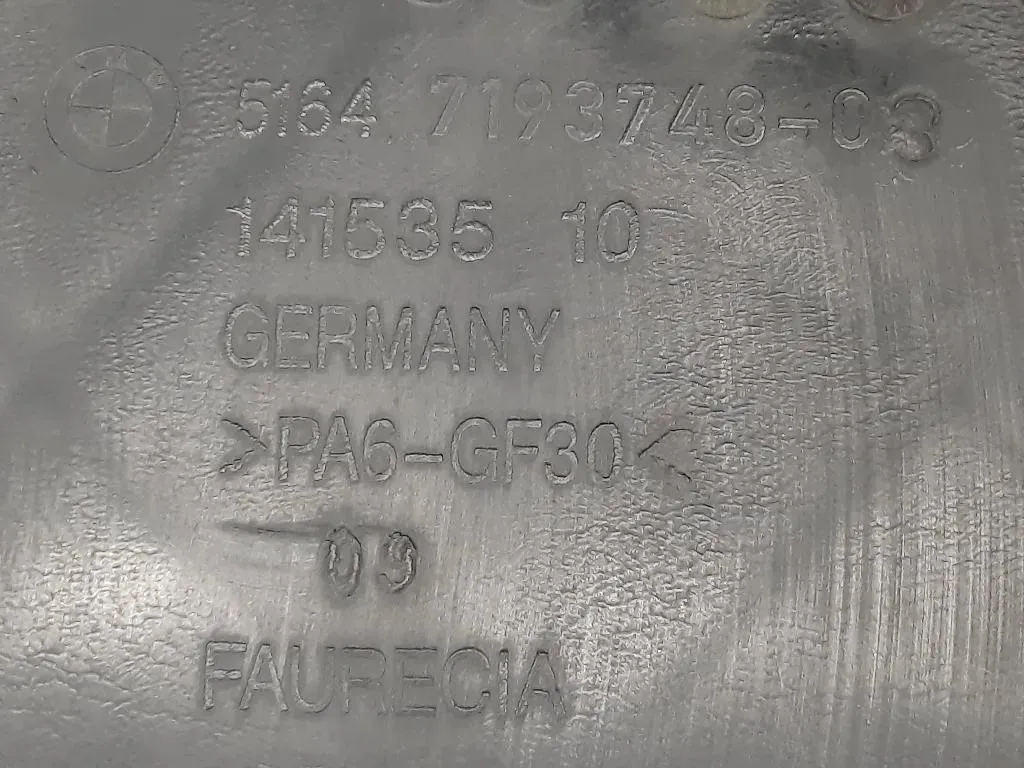 Rivestimento Frontale ANT 51647193748 Bmw Serie 1 E87 Berlina 2005