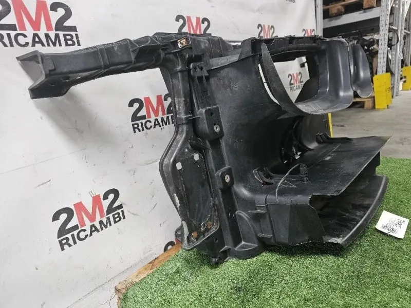 Rivestimento Frontale ANT 51747189264 Bmw Serie 1 E87 Berlina 2005