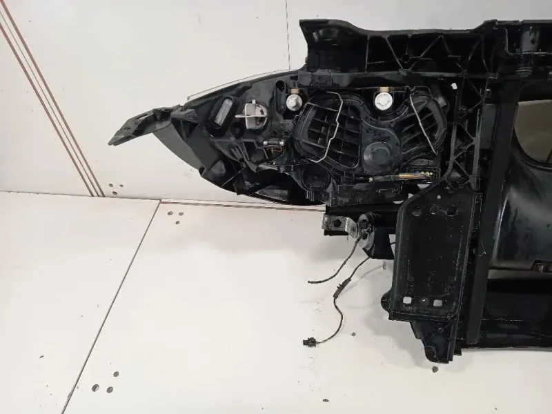 Rivestimento Frontale ANT RIVESTIMENTO FRONTALE ANT Bmw Serie 1 E87 Berlina 2005