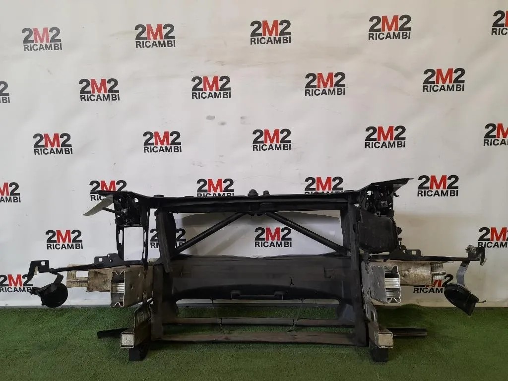 Rivestimento Frontale ANT 17428645861 Bmw Serie 2 F45 Active Tourer 2018