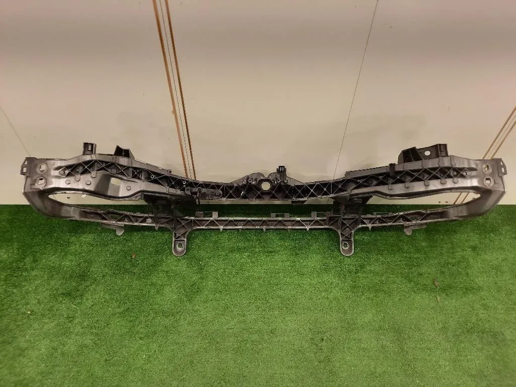 Rivestimento Frontale ANT 3M51-8B041-A Ford Focus II 2005